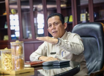 .(Foto : abdi perdana - batamtv.com) Gubernur Kepri Ansar Ahmad memimpin rapat koordinasi daerah Provinsi Kepulauan Riau bersama unsur Forkopimda Kepri, serta bupati dan wali kota se-Kepri, di Tanjungpinang (22/12/2023).(Foto : abdi perdana - batamtv.com)