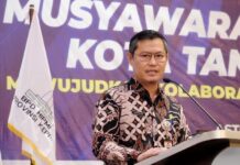 read news – Muscab HIPMI Digelar di Kota Tanjungpinang Sekda Kota Tanjungpinang, Zulhidayat,S.Hut. menyampaikan, kegiatan muscab ini salah satu untuk mencari pengurusan baru HIPMI Kota Tanjungpinang untuk periode beberapa tahun kedepan. (Foto : abdi perdana - batamtv.com)