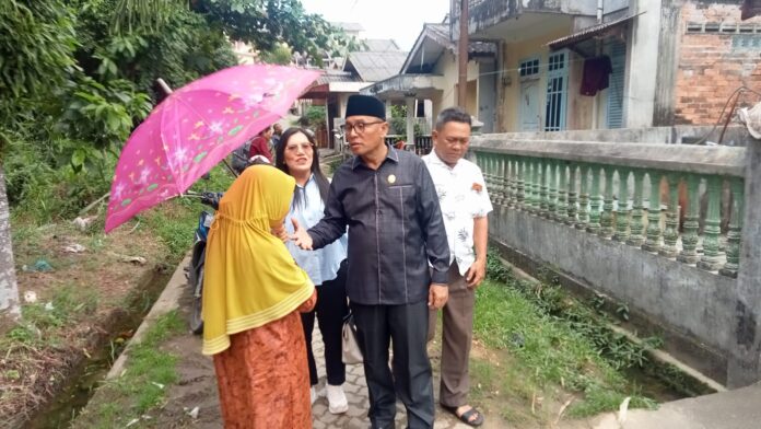 Peninjauan dipimpin langsung Ketua Komisi III Agus Djurianto, SH, (baju hitam) (Foto : dwi susilo - batamtv.com)