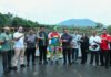read news – Kunjungan Menparekraf sambagi Taman Pemancingan Poyotomo di Bintan Menteri Pariwisata dan Ekonomi Kreatif (Menparekraf) RI Sandiaga Salahuddin Uno (tengah bertanjak hijau) meninjau Taman Pemancingan Poyotomo (Poyotomo Fishing Park), Bintan, Minggu (31/12). (Foto : abdi perdana - batamtv.com)