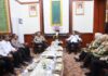 read news – Kapolda Kepri: Semoga Bisa Berkolaborasi dan koordiansi antara Polda Kepri dengan Pemerintah Provinsi Kapolda Kepri Irjen. Pol. Drs. Yan Fitri Halimansyah, MH, menyampaikan maksud kedatangannya adalah selain untuk pulang kampung juga dalam rangka mengenalkan lebih dekat jajaran Polda Kepri dengan Pemerintah Provinsi Kepulauan Riau. (Foto : dwi susilo - batamtv.com)