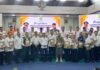 read news – Pj Walikota Tanjungpinang Penyerahan DPA ke Kepala OPD Pj Wali Kota Tanjungpiang, Hasan, menyerahkan DPA itu merupakan hal rutin setiap tahunnya, Penyerahan dilakukan secara langsung kepada semua kepala organisasi perangkat daerah (OPD) dan Camat di lingkungan Pemko Tanjungpinang.. (Foto : Dwi Susilo - batamtv.com)