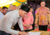 read news – Street Food Kuliner Bintan Center Diisi 36 Gerobak Direktur BUMD Tanjungpinang Windrasto Dwi Guntoro mengatakan dengan diresmikan Street Food Kuliner Bintan Center sebagai pengelola adalah pihak BUMD Tanjungpinang. (Foto : abdi perdana - batamtv.com)