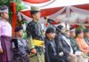 read news – Hari Jadi ke-240 Kota Tanjungpinang, Hasan jadi Pembina Upacara Penjabat (Pj) Wali Kota Tanjungpinang, Hasan, S.Sos menjadi pembina dalam upacara peringatan Hari Jadi ke-240 Kota Tanjungpinang, di halaman kantor wali kota, Sabtu (6/1/2024). (Foto : dwi susilo - batamtv.com)