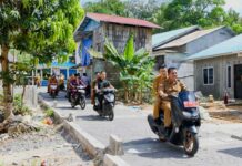 read news – Revitalisasi Pulau Penyengat Diharap Bawa Dampak Positif bagi Masyarakat Gubernur Kepulauan Riau H. Ansar Ahmad didampingi PJ Walikota Tanjungpinang Hasan melakukan kunjungan ke Pulau Penyengat, Selasa (2/1) untuk meninjau kemajuan proyek revitalisasi yang telah berjalan selama tahun 2023. (Foto : dwi susilo - batamtv.com)