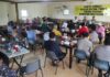 read news – Warga Bintan Apresiasi Penugasan Polisi RW buat Polres Bintan Kepolres Bintan AKBP Riki Iswoyo saat menjumpai warga dalam Jumat Curhat di Bintan. (Foto : abdi perdana - batmatv.com)