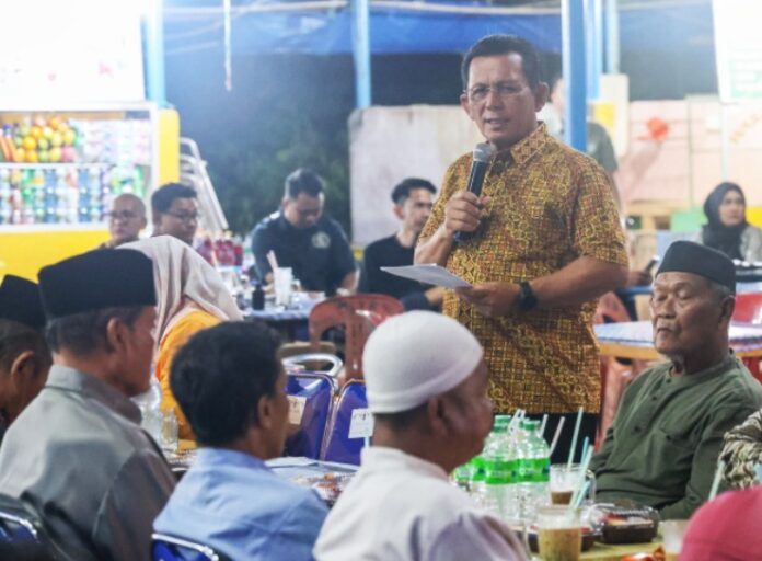 Gubernur  Kepri  Ansar Ahmad akan terus membangun semua Kabupaten/Kota secara simultan dari waktu ke waktu yang akan berimplikasi pada perkembangan Provinsi pada semua sisi, baik sisi ekonomi, sisi ekonomi dan lainnya. (Foto : dwi susilo - batamtv.com - )