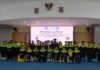 read news – Pelajar Sekolah Lansia Berkah Bahagia Diwisuda Bupati Bintan Sebanyak 34 lansia dari Sekolah Lansia Berkah Bahagia diwisuda oleh Bupati Bintan, Roby Kurniawan, Senin (12/02) di Aula Bandar Seri Bentan. (Foto : abdi perdana - batamtv.com)