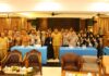 Bupati Bintan Sampaikan Kiat Sukses Wirausaha Muda Bupati Bintan Roby Kurniawan (tengah) saat membuka acara pelatihan di Bintan . (Foto : abdi perdana - batamtrv.com)