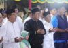 read new – Gubernur dan Walikota Doa Bersama dan Silaturahmi Kebangsaan di Penyengat Gubernur Kepri Ansar Ahmad (baju panjang hitam) saat berdoa bersama di Penyengat . (Foto : dwi susilo - batamtv,coim)