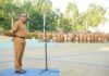 read news – Jefridin sampaikan Hasil Evaluasi Pelaksanaan Reformasi Birokrasi Tahun 2023 Sekretaris Daerah Kota Batam, Jefridin, M.Pd. menyampaikan hasil evaluasi RB melalui surat dari PANRB RI Nomor: B/373/RB.06/2024 perihal Hasil Evaluasi Pelaksanaan Reformasi Birokrasi Tahun 2023 tertanggal 1 Februari 2024. (Foto : abyaqsa ramadan - batamtv.com)