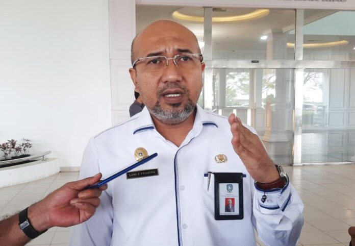 Asisten Ekonomi dan Pembangunan Setdaprov Kepulauan Riau, Luki Zaiman Prawira memastikan ketersediaan stok dan pasokan beras di Kepri aman dan cukup untuk memenuhi kebutuhan sampai dengan lebaran tahun 2024. (Foto : dwi susilo - batamtv.com)