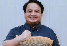 read news – Kompetisi Sepakbola U17 ajang Menuju Popda 2024 Ketua Askot PSSI Tanjungpinang Ade Angga menjelaskan program kerja Askot PSSI Tanjungpinang pada tahun 2024 ini antara lain pembinaan dan prestasi, peningkatan kualitas pelatih dan wasit, serta pembenahan sarana prasarana. (Foto : abdi perdana - batamtv.com)