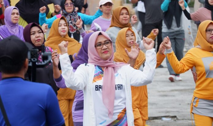 (Foto : abdi perdana - batamtv.com) Dirut BPR Bintan Radhiah Razak menyampaikan, tahun 2024 ini, BPR Bintan memasuki usia 16 tahun. (Foto : abdi perdana - batamtv.com)