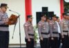 read news – Kapolres Bintan Jadi Irup di Upacara Hari Kesadaran Nasional Polres Bintan melaksanakan upacara memperingati Hari Kesadaran Nasional tahun 2024 di lapangan Bhayangkara Mako Polres Bintan, Senin (19/2/2024). Upacara tersebut bertindak selaku Inspektur Upacara Kapolres AKBP Riky Iswoyo SIK MM, (Foto : abdi perdan a- batamtv.com)