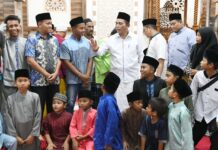 read news – Gubernur Ansar Safari di Masjid Nurul Huda Bintan Gubernur Ansar ikuti Safari Ramadhan Gubernur Ansar di Masjid Nurul Huda Jl. Nusantara, Km.20 Gunung Lengkuas, Kabupaten Bintan, (26/03) malam. (Foto : abdi perdana -a batamtv.com)