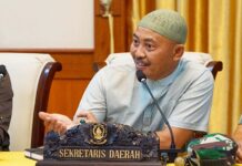 read news – Setdaprov Gelar Rapat Persiapan Kedatangan Wapres Ma’ruf Amin Setdaprov Adi Prihantara mengatakan tujuan kehadiran Wakil Presiden RI ke Tanjungpinang adalah untuk membuka langsung Kegiatan Kepulauan Riau (Kepri) Halal Fair 2024 yang akan dilangsungkan pada Jumat, 15 Maret 2024 bertempat di Pelataran Tugu Sirih, Depan Gedung Daerah, Tanjungpinang. (Foto : dwi susilo - batamtv.com)
