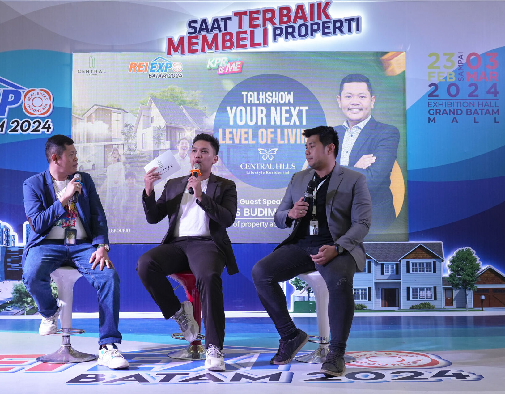 read news – Central Grup Batam Ikuti REI Expo Batam 2024 Direktur Sales Marketing Central Group, Levy Maengkom mengatakan, antusias pengunjung REI Expo Batam 2024 sangat besar. (Foto : abyaqsa ramadan - batamtv.com)