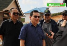 read news – Dewan Pengawas BP Batam Tinjau Pembangunan 4 Rumah Contoh di Tanjung Banon