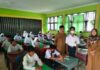 read news – Begini Para Siswa di Bintan Bersekolah selama Ramadhan Kepala Bidang (Kabid) SMP Dinas Pendidikan Bintan, Husni. M.Pd ketika beberapa hari yang lalu juga sempat menjelaskan berkenaan jam masuk Sekolah. Menurutnya, Sudah mengeluarkan SE sesuai dengan Bupati terutama mengatur jam belajar. (Foto : abdi perdana - batamtv.com)
