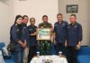 read news – PWI Kepri Sambangi Danlanud Kolonel Pnb Andi Nur Abadi Danlanud RHF, Kolonel Pnb Andi Nur Abadi. Rombongan Andi diterima langsung Kolonel Pnb Andi Nur Abadi di ruang tamu Mako Lanud RHF, Rabu 13 Maret 2024. (Foto : dwi susilo - batamtv.com)