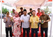 read news – Bupati Bintan Launching Kartu Solar Subsidi Bintan Bupati Bintan Roby Kurniawan saat melaunching kartu solar .(Foto : abdi perdan a- batamtv.com)