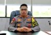 read news – Terkait Dugaan Tindak Pidana Pemalsuan Surat, 3 Orang Tersangka Kapolres Bintan AKBP Riky Iswoyo, S.I.K., M.M., menjelaskna bahwa dugaan tindak pidana Pemalsuan Surat diatas lahan milik PT. Bintan Property Indo, Penyidik telah menetapkan 3 orang tersangka setelah dilakukan Gelar perkara di Polda Kepri. (Foto : abdi perdana - batamtv.com)