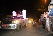 read news- Pj Walikota Hasan Ikut Takbir Keliling di Tanjungpinang Pj Walikota Tanjunpginang Hasan ikut takbir keliling di Tanjungpinang . (Foto : dwi susilo - batamtv.com )