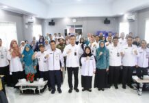 read news – Pemko Tanjungpinang Apresiasi pra Verifikasi dan Validasi Data Keluarga Resiko Stunting oleh BKKBN Perwakilan Provinsi Kepri read news - Pemko Tanjungpinang Apresiasi pra Verifikasi dan Validasi Data Keluarga Resiko Stunting oleh BKKBN Perwakilan Provinsi Kepri (Foto : dwi susilo - batamtrv.com)