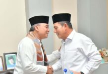 read news – Gubernur Ansar Safari Ramadan di Sekupang Gubernur Kepri Ansar Ahmad saat bersafari ramadan di Sekupang . (Foto : abyaqsa ramadan - batamtv.com)