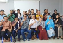 read news – RSUD Bintan Buka Layanan 24 Jam Direktur Rumah Sakit Umum Daerah (RSUD) Bintan dr Bambang Utoyo menyampaikan, cuti bersama pegawai pemerintahan dimulai tanggal 8 April sampai dengan 15 April, untuk menyambut Idulfitri. (Foto: abdi perdana - batamtv.com)