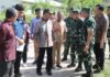 read news -Menteri PMK Muhadjir Effendi Lihat Langsung Perkembanganan Penanganan Stunting di Batam Walikota Batam HM Rudi mendampingi Menteri Muhadjir Effendy Minggu (5/5/2024). di Batuaji , (Foto : abyaqsa ramadan - batamtv.com)