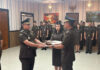 Fajrian Yustiardi Serahkan Jabatan Kasi Pidsus Kejari Bintan ke Maiman Limbong