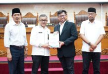 Ranperda Pertanggungjawaban APBD Batam Tahun 2023 Diserahkan ke DPRD