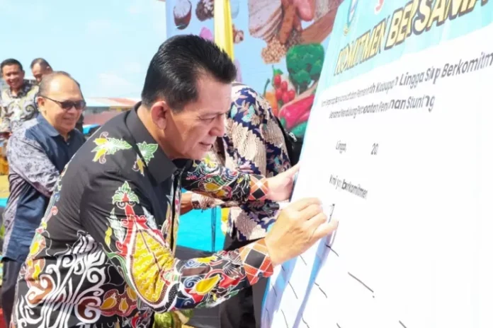 Gubrnur penandatanganan