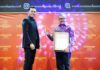 Sekdako Batam, Jefridin Terima Penghargaan Seven Media Asia 2024
