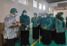 TP PKK Kota Tanjungpinang Saksikan Proses Produksi Teh Prendjak