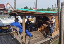 Antisipasi Barang Ilegal, Satpolairud Polres Karimun Awasi Pelabuhan Rakyat
