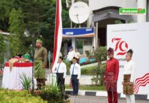 Rayakan Kemerdekaan RI ke-79, PLN Batam Gelar Upacara Bendera dan Serahkan Bantuan BPJS ke Masyarakat