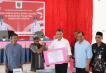 Bupati Natuna Bantu Nelayan Alat Tangkap Ikan