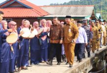 Kedatangan Gubernur Kepri Ansar Ahmad di Kundur Disambut Beragam Atraksi