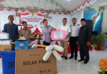 Bupati Natuna Serahkan Alat Tangkap Ikan kepada Nelayan Pulau Laut