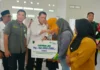 Kunjungi Natuna, Gubernur Kepri Serahkan Bantuan di 7 Kecamatan
