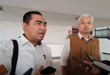 Bakti Lubis-Raja Bakhtiar (BARA), Siap Atasi Permasalahan Sampah di Karimun