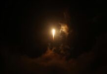 Rudal Iran Hantam Markas Mossad di Tel Aviv