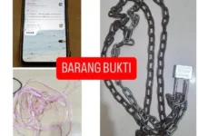 Ibu Aniaya Anak karena Handphone Disembunyikan