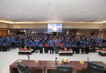 Sekda Kota Batam Sematkan Satyalancana Karya Satya Atas Pengabdian ASN di Pemko Batam