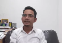 KPU Bintan Selesai Lipat Kertas Suara Gubernur Kepri
