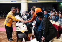 Sekdako Batam Hadiri Wisuda Politekhnik Batam