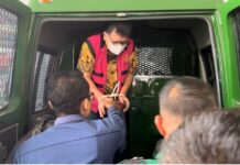 Eks Pejabat MA Zarof Ricar Juga Tiba di Kejagung, Tangannya Diikat